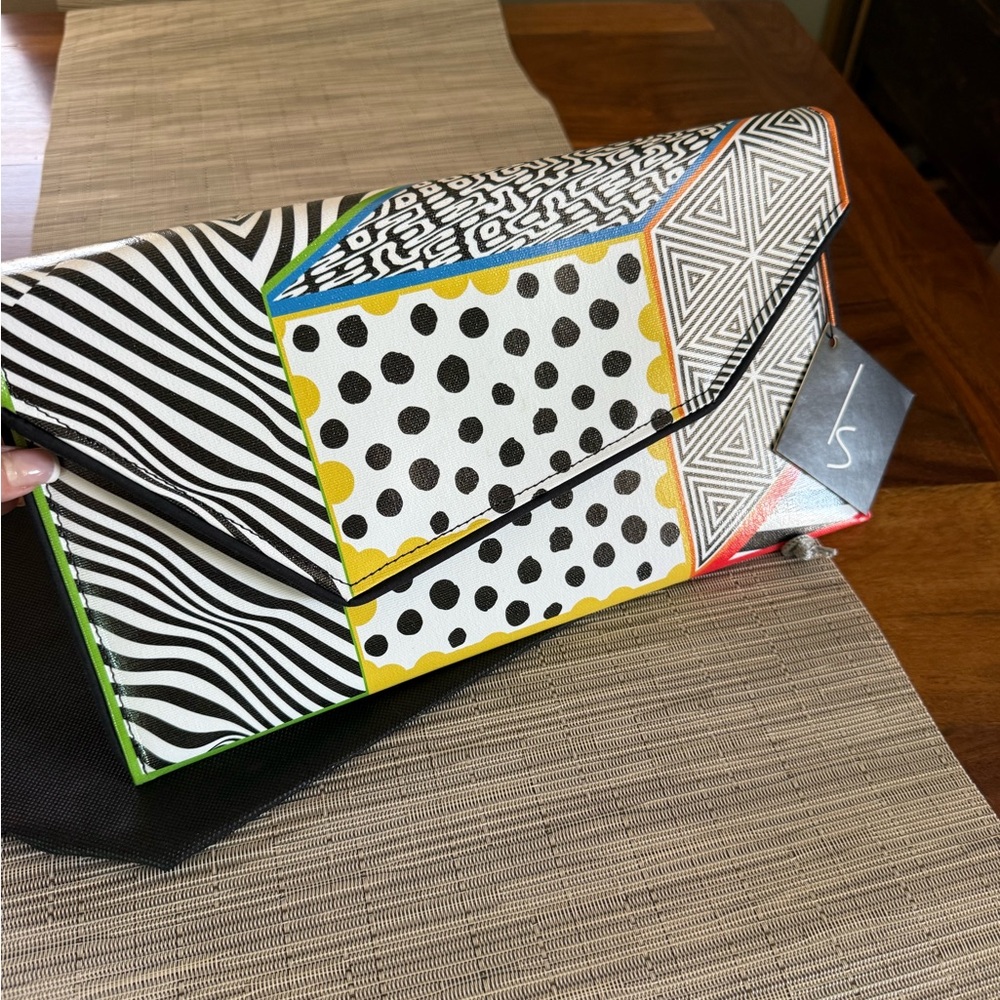 Colorful Geometric Pattern Clutch